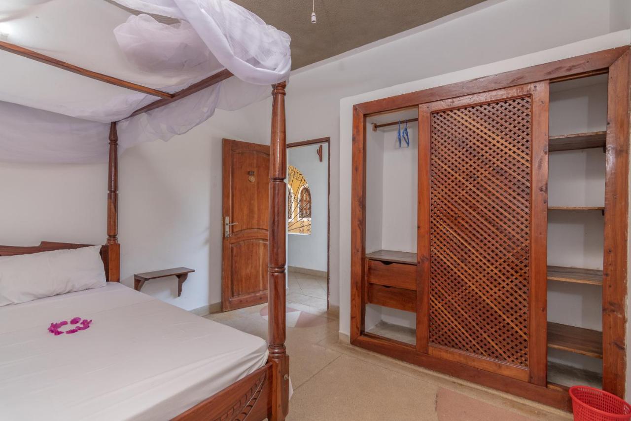 Joysvilla Family Holiday Home Malindi Exteriör bild