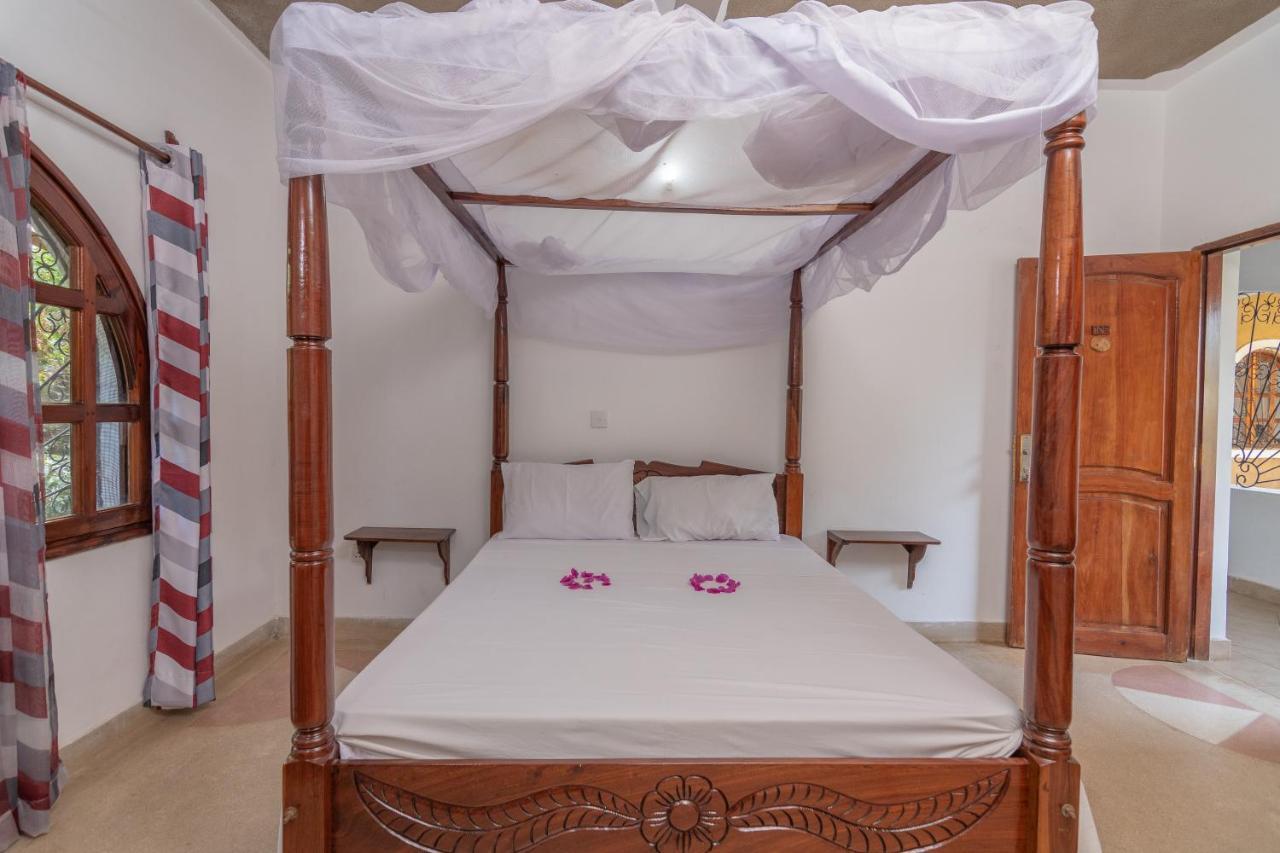 Joysvilla Family Holiday Home Malindi Exteriör bild
